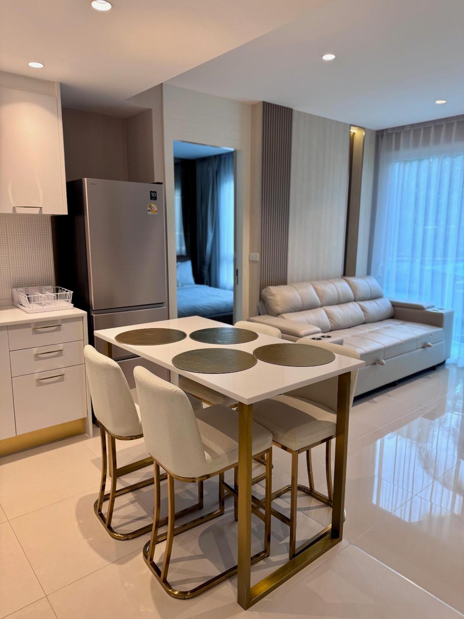 Luxury 4 Person Apartment In Heart Of Phuket! Ban Ket Ho Zewnętrze zdjęcie