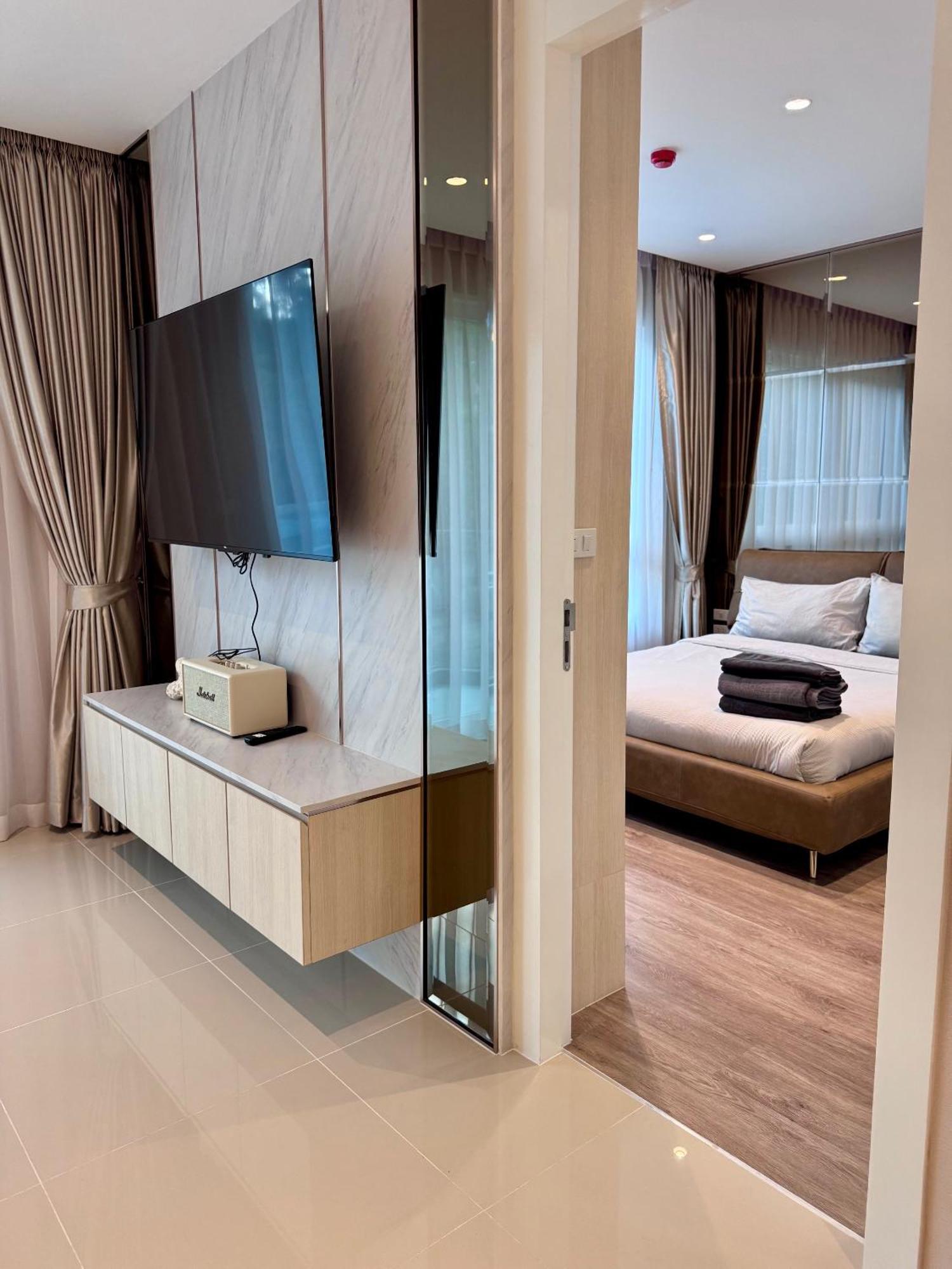 Luxury 4 Person Apartment In Heart Of Phuket! Ban Ket Ho Zewnętrze zdjęcie